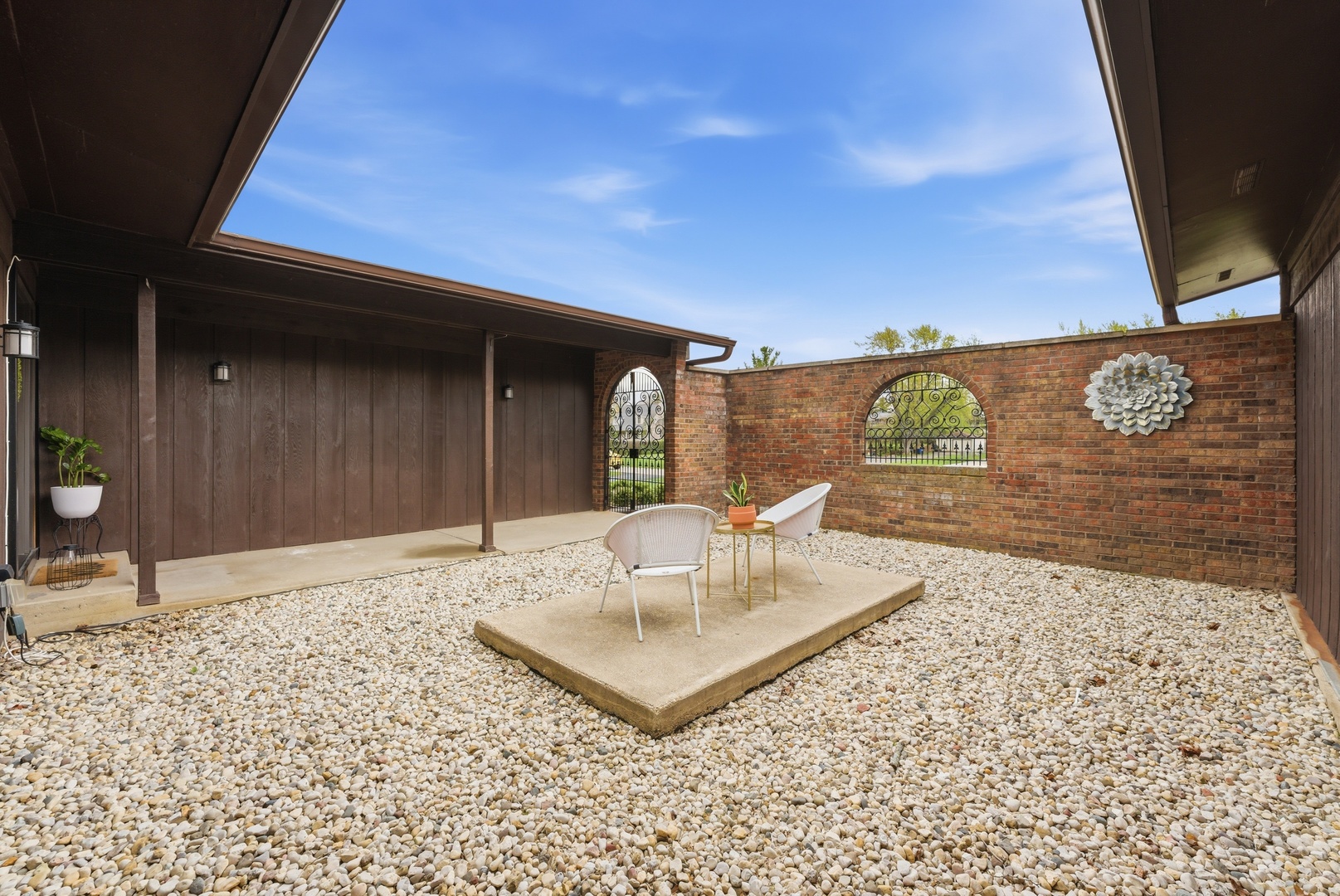 24262 W Rose Avenue, Lake Zurich, IL 60047