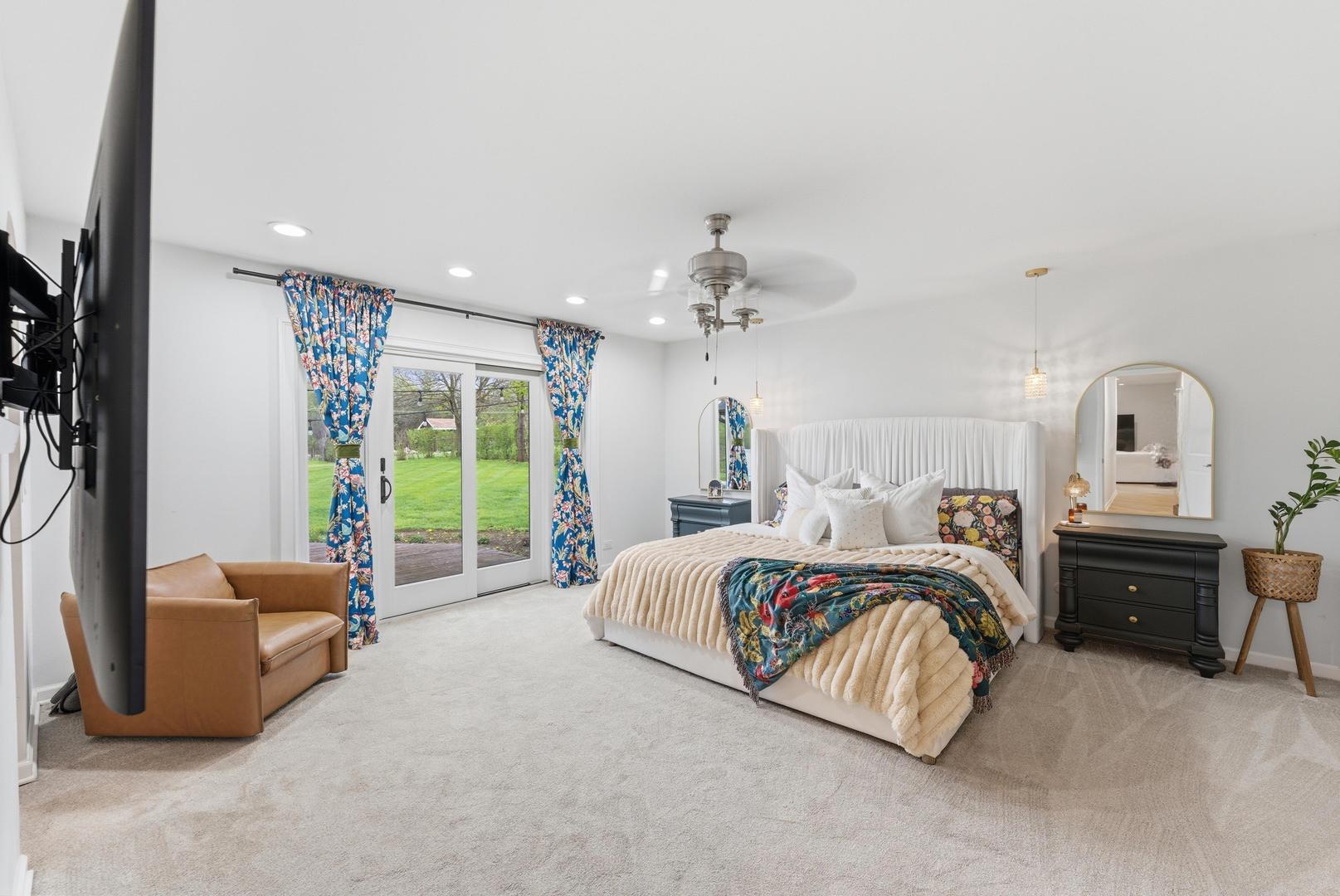 24262 W Rose Avenue, Lake Zurich, IL 60047