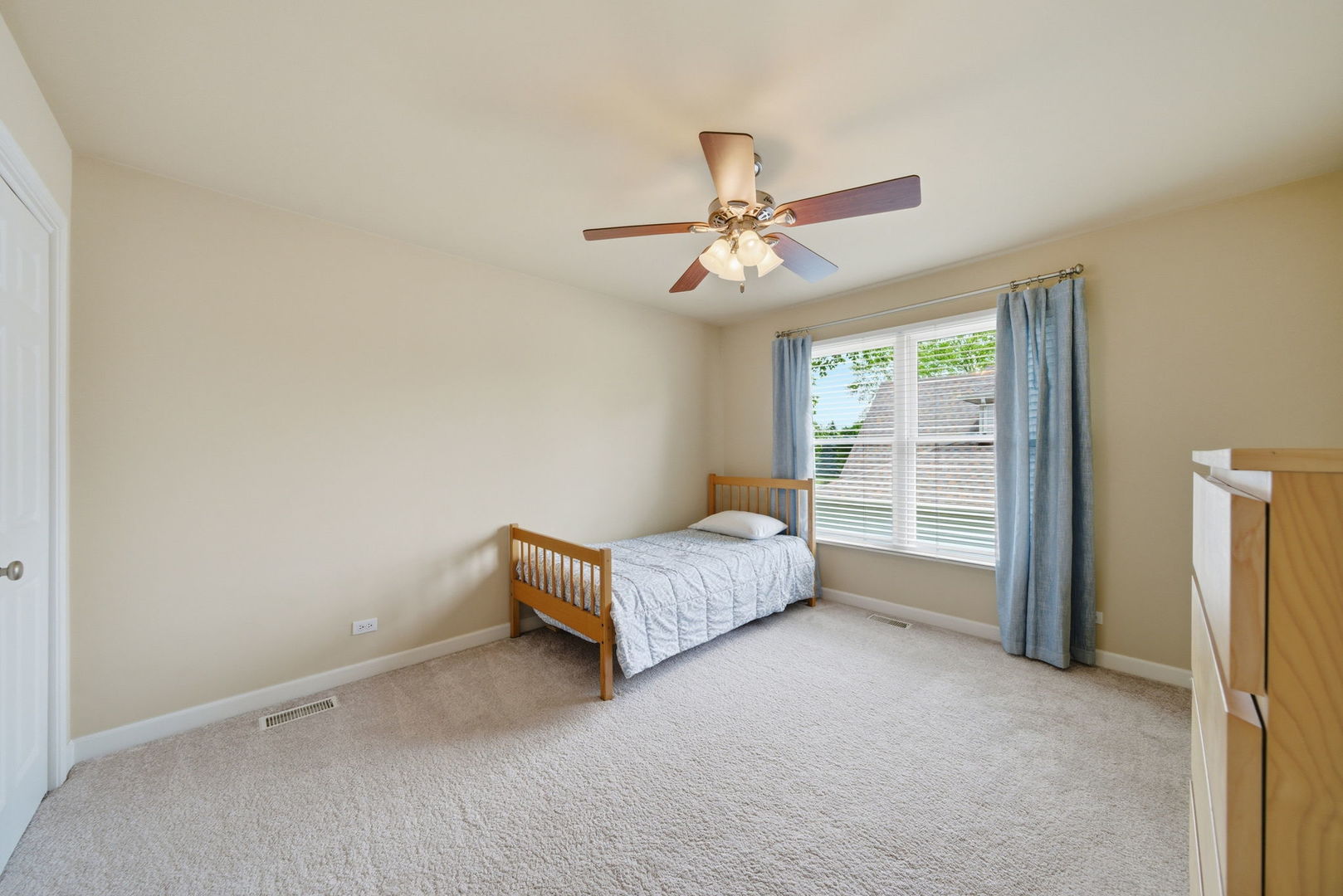 2632 Lupine Circle, Naperville, IL 60564