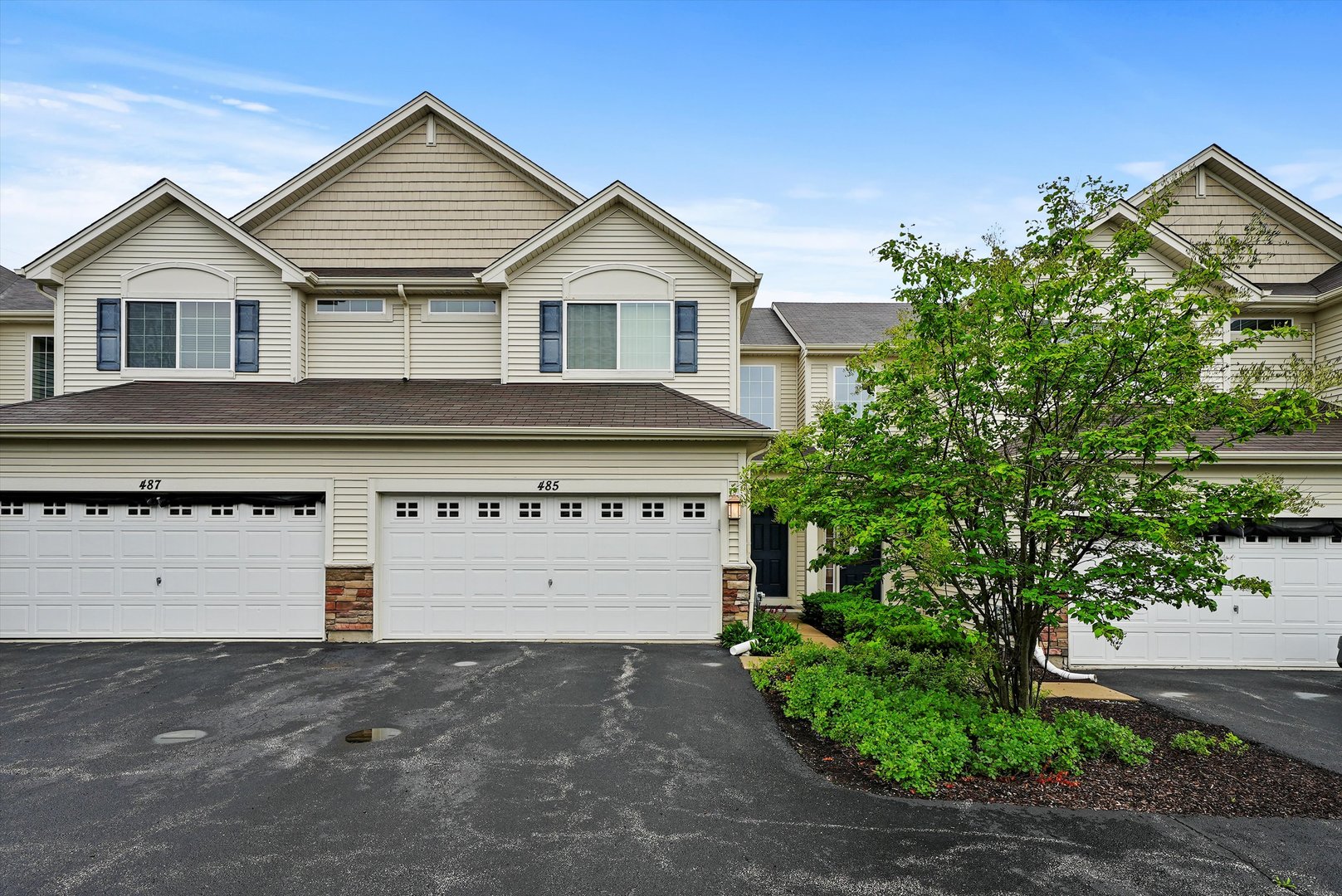 485 S Jade Lane, Round Lake, IL 60073