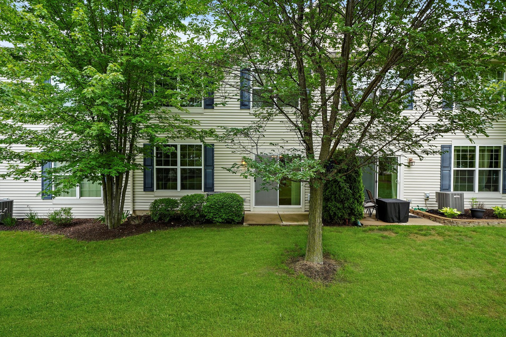 485 S Jade Lane, Round Lake, IL 60073