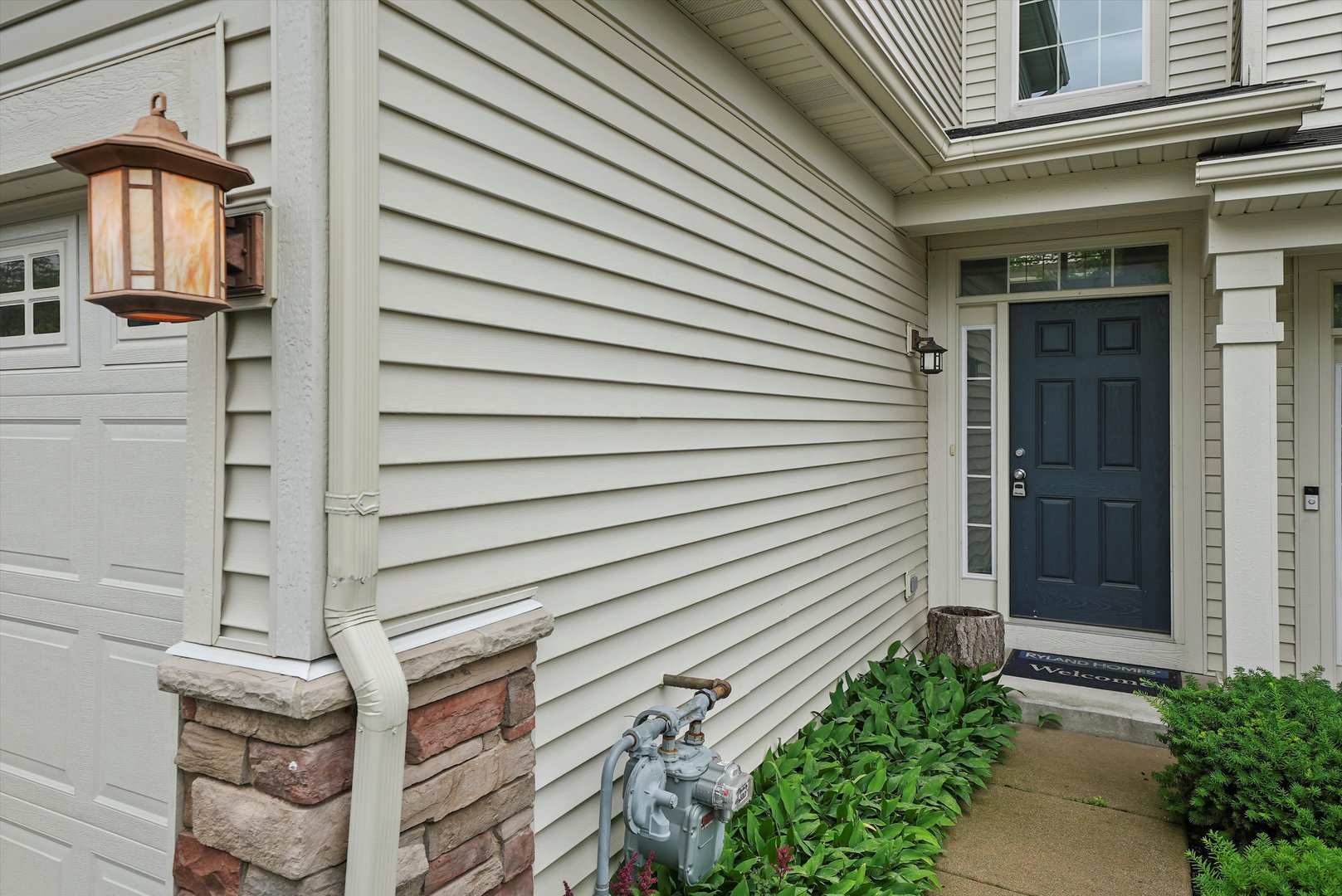 485 S Jade Lane, Round Lake, IL 60073