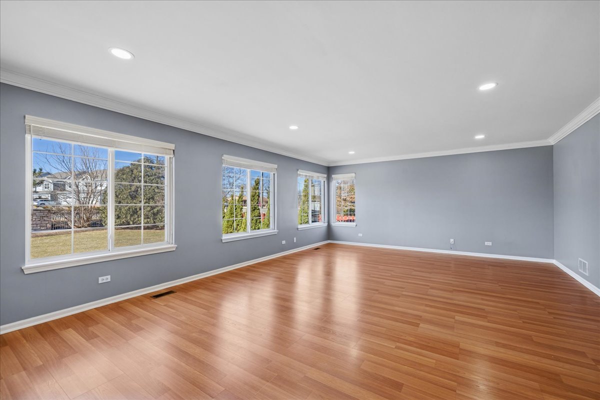 1480 Tudor Drive, Mundelein, IL 60060