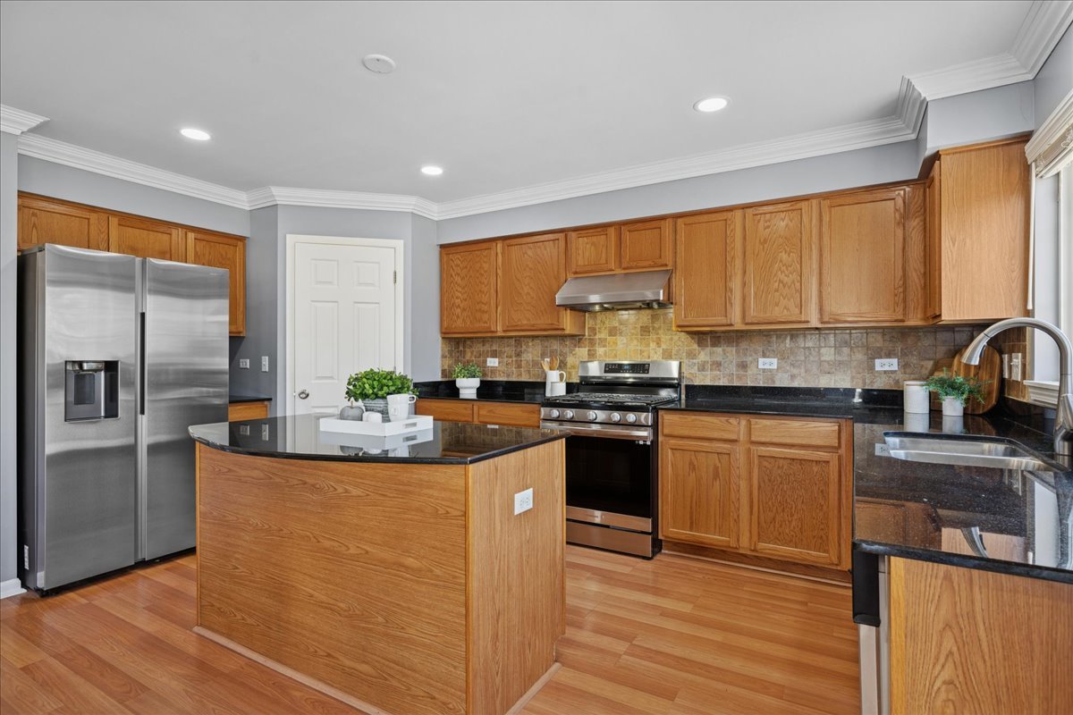 1480 Tudor Drive, Mundelein, IL 60060