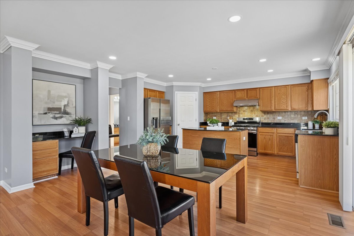 1480 Tudor Drive, Mundelein, IL 60060