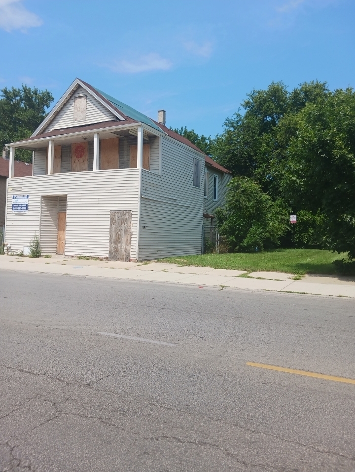 2856 E 79th Street, Chicago, IL 60649