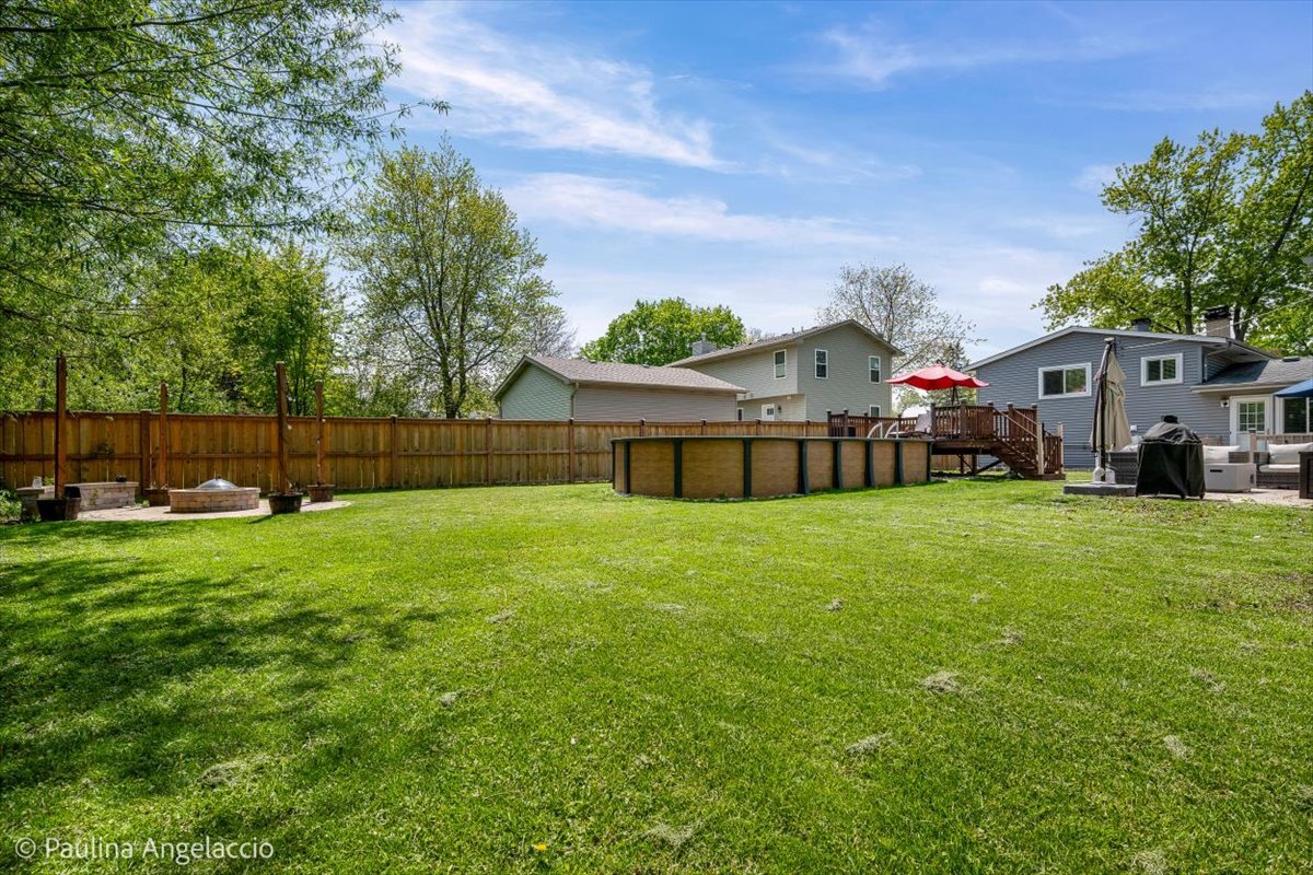 36449 N Streamwood Drive, Gurnee, IL 60031