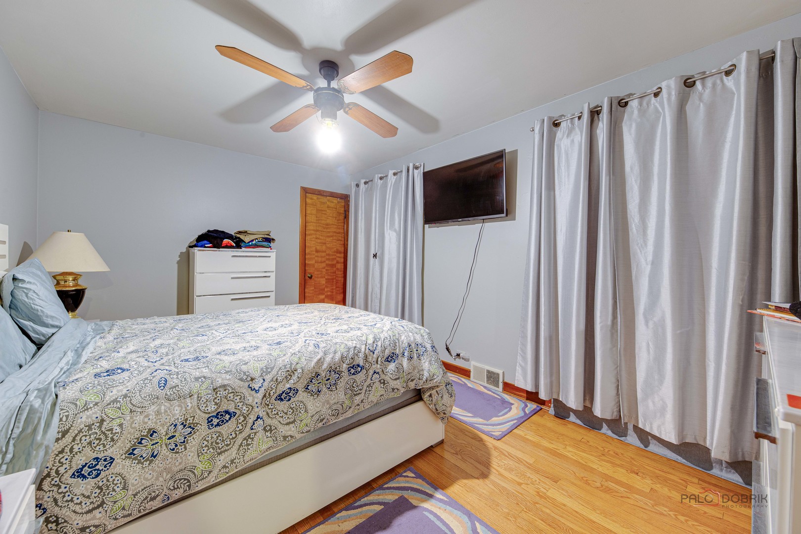 7523 W CLEVELAND Street, Niles, IL 60714