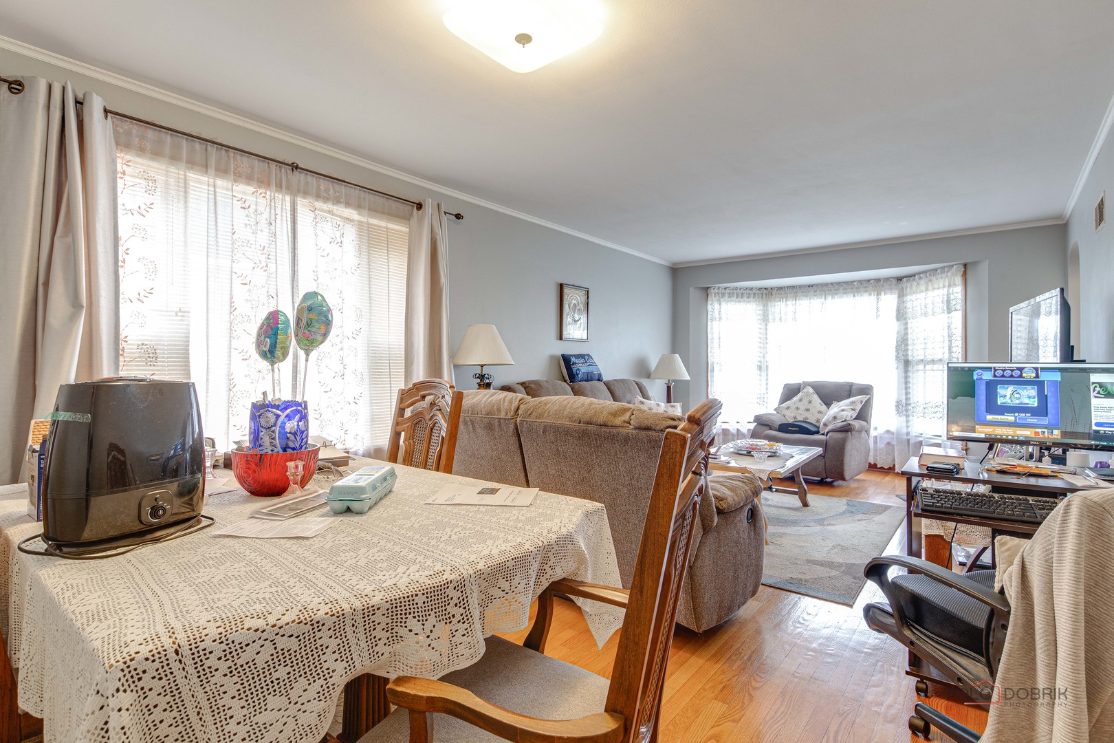 7523 W CLEVELAND Street, Niles, IL 60714