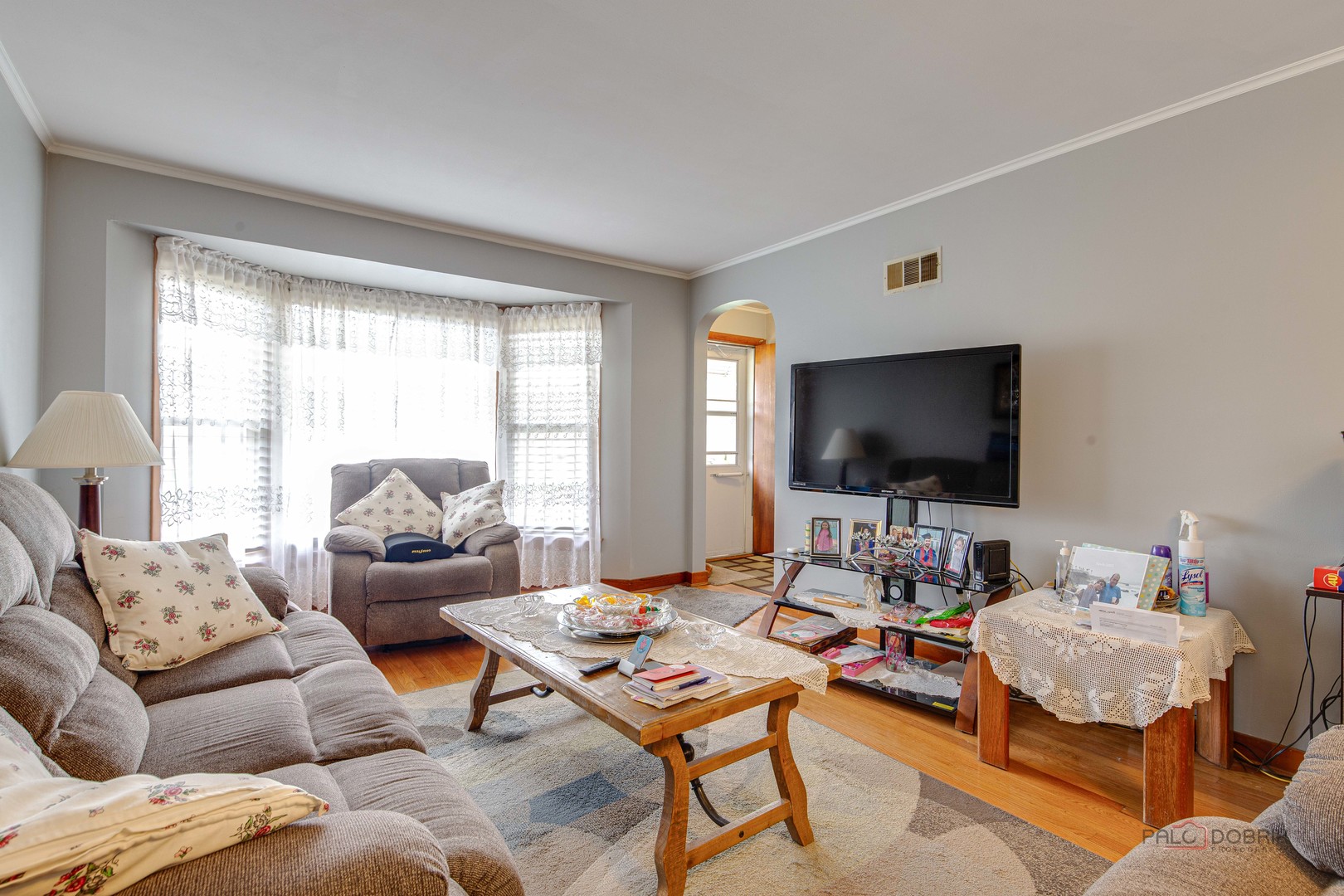 7523 W CLEVELAND Street, Niles, IL 60714