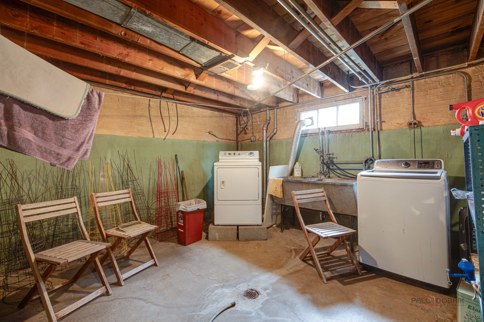 7523 W CLEVELAND Street, Niles, IL 60714