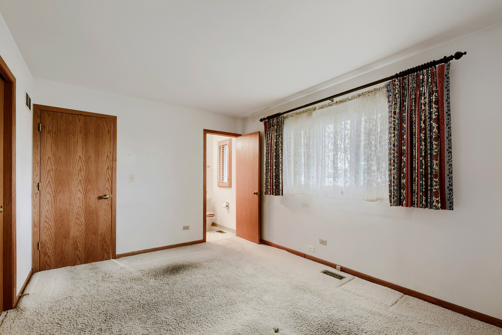 Schaumburg, IL 60193