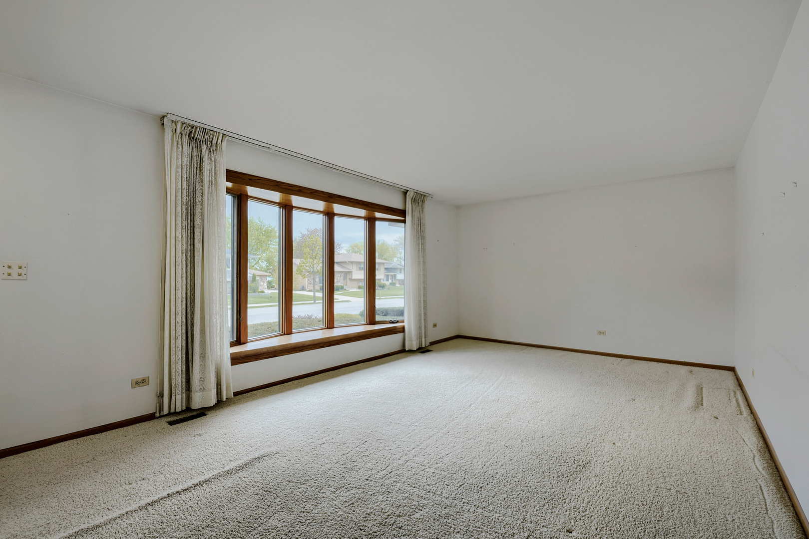 Schaumburg, IL 60193