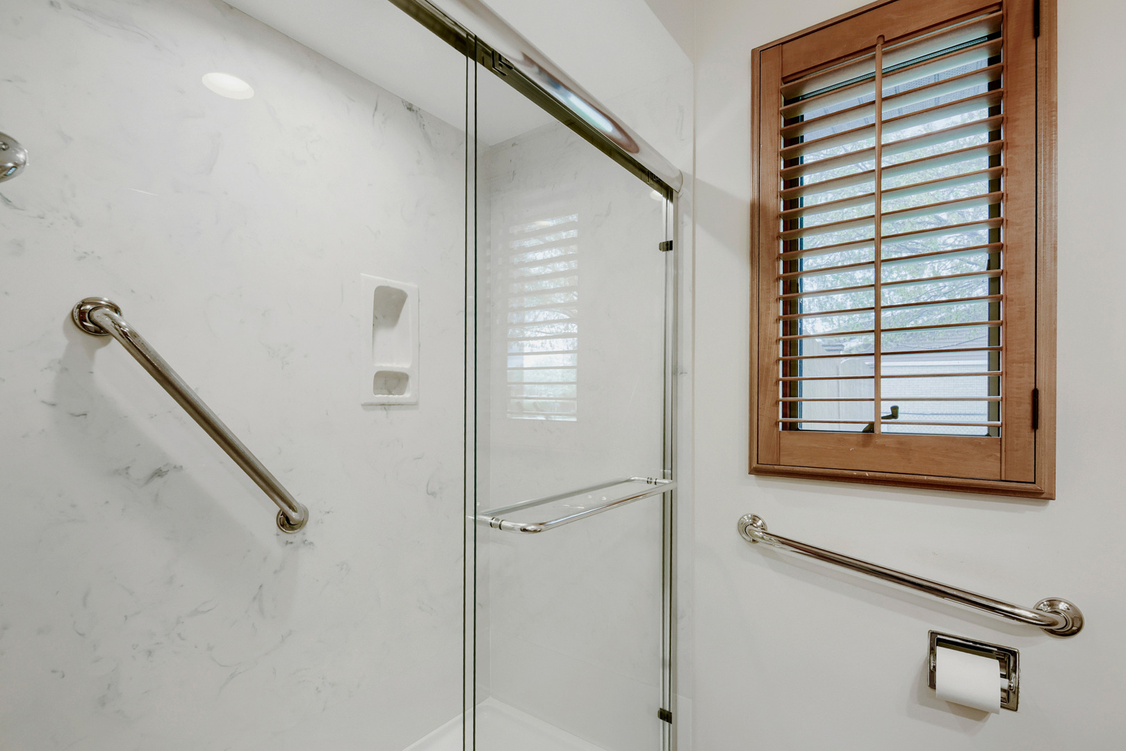 Schaumburg, IL 60193