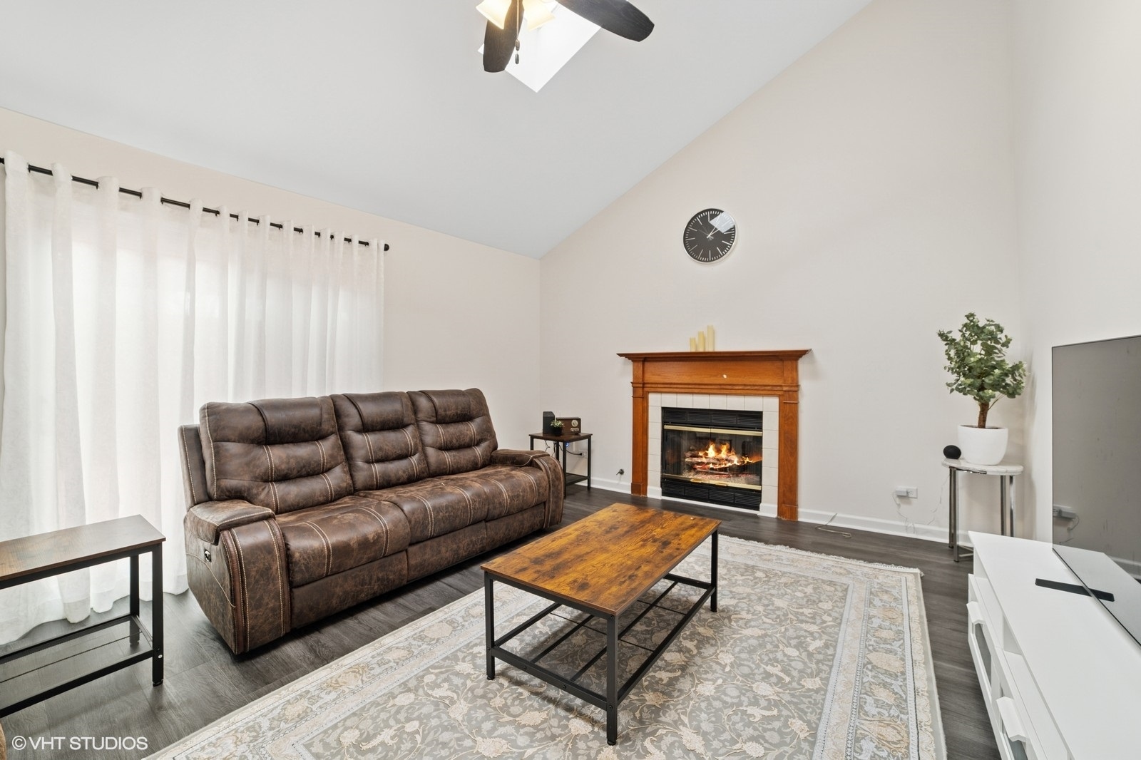 Streamwood, IL 60107