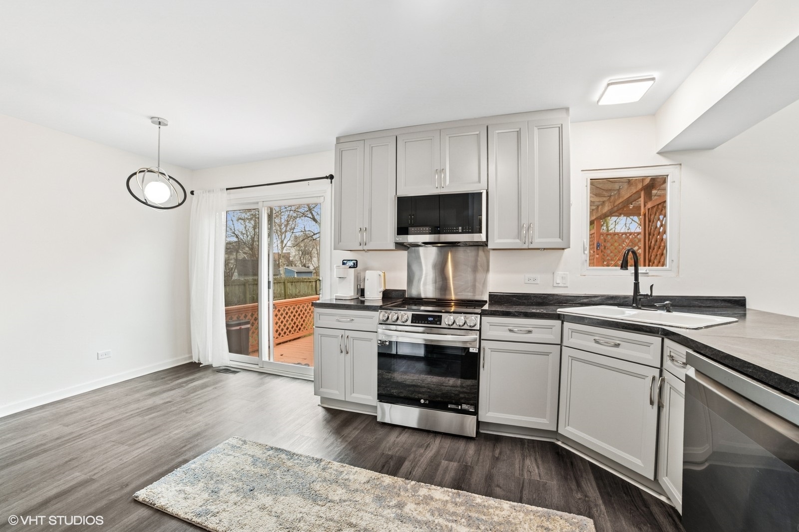 Streamwood, IL 60107