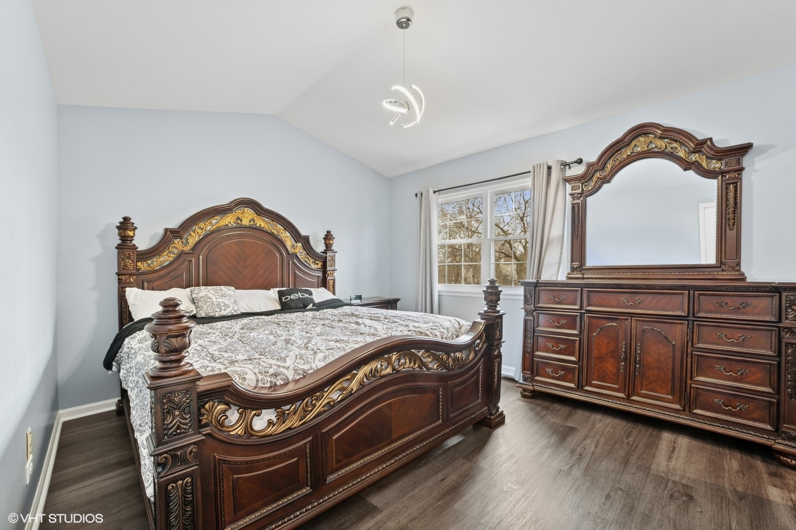 Streamwood, IL 60107