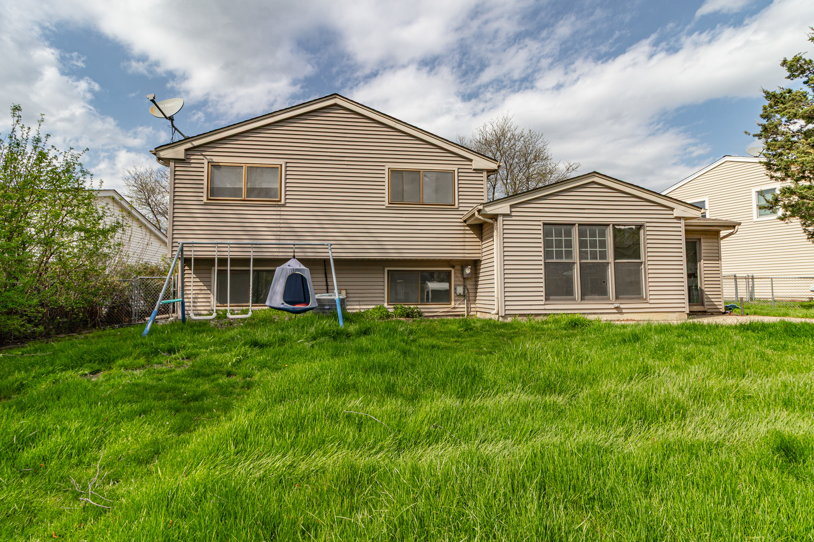 809 Thornton Lane, Buffalo Grove, IL 60089