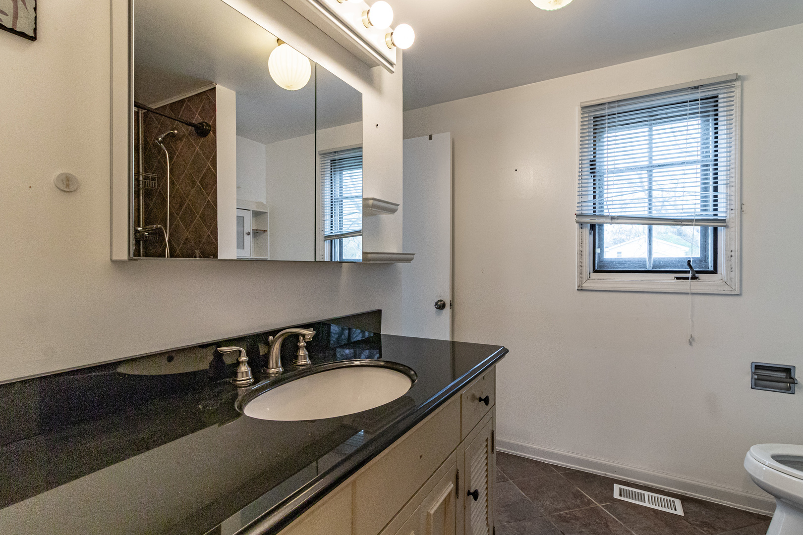 809 Thornton Lane, Buffalo Grove, IL 60089