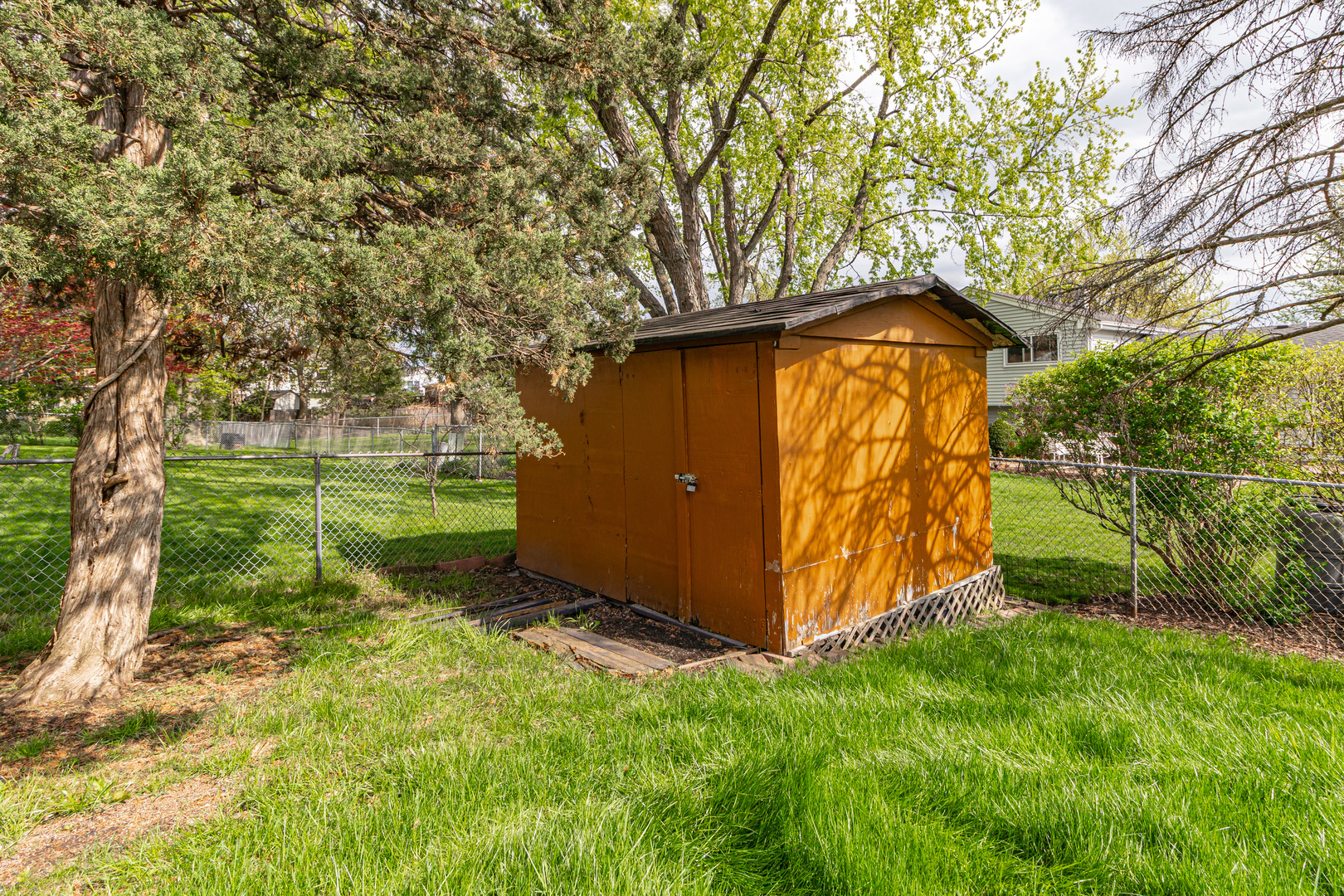 809 Thornton Lane, Buffalo Grove, IL 60089