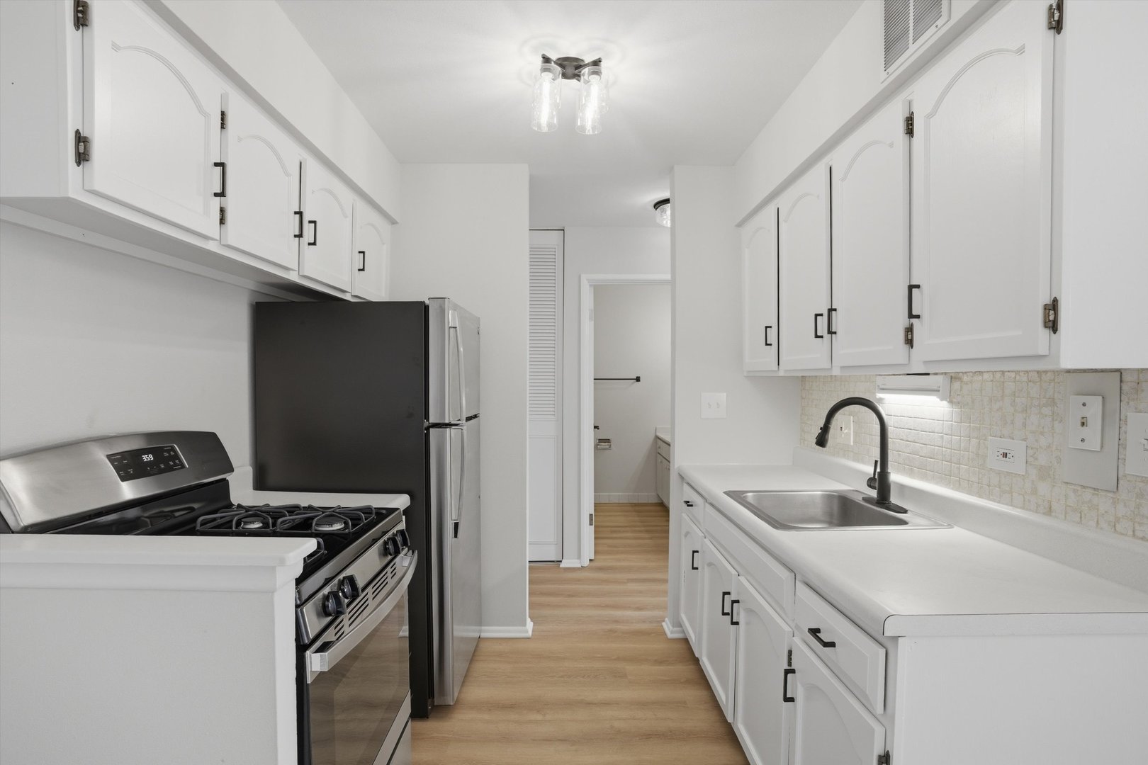 Hoffman Estates, IL 60169