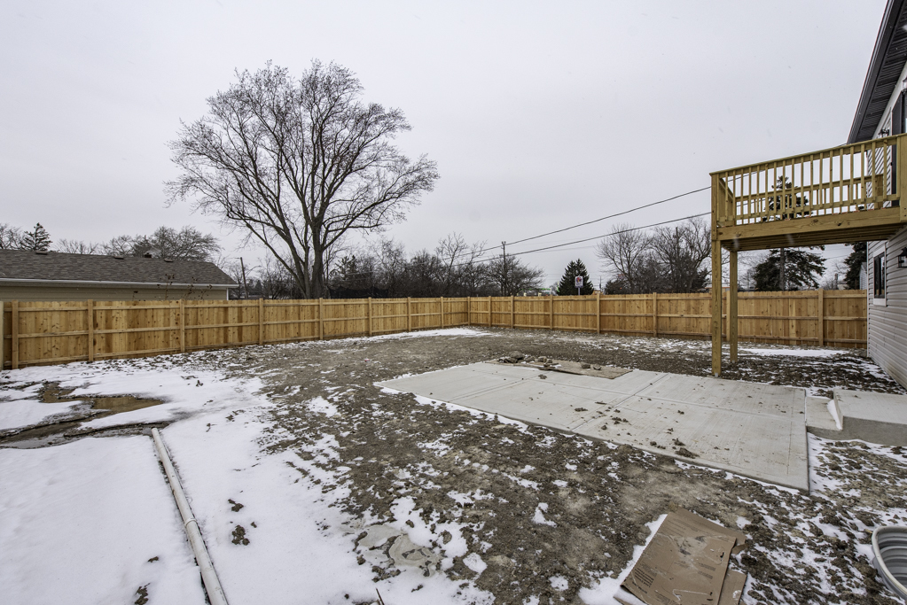 2920 22nd Place, North Chicago, IL 60064