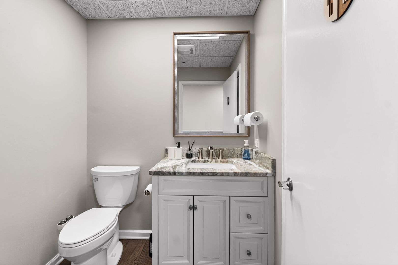 1025 W Wise Road #200, Schaumburg, IL 60193