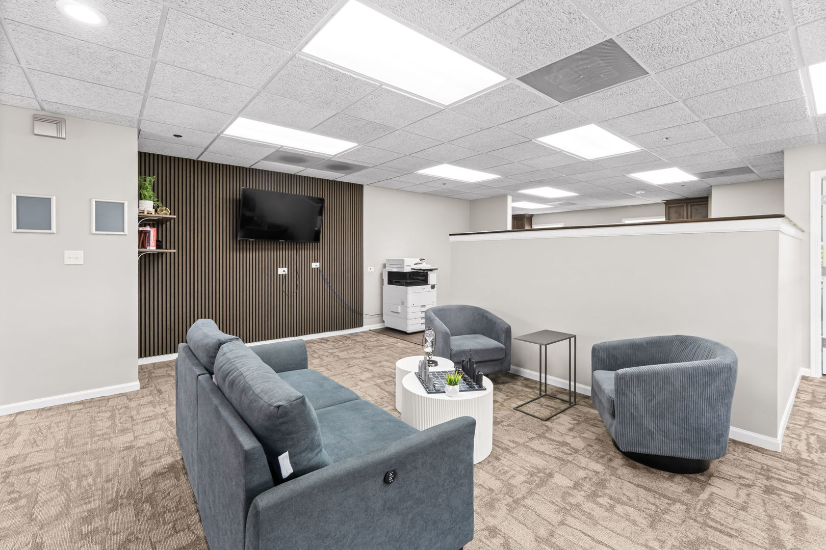 1025 W Wise Road #200, Schaumburg, IL 60193