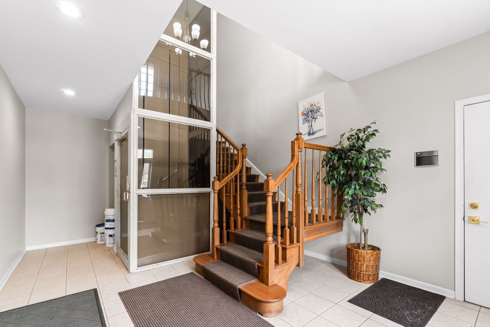 1025 W Wise Road #200, Schaumburg, IL 60193