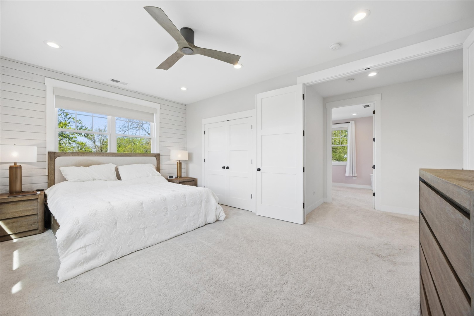 Burr Ridge, IL 60527