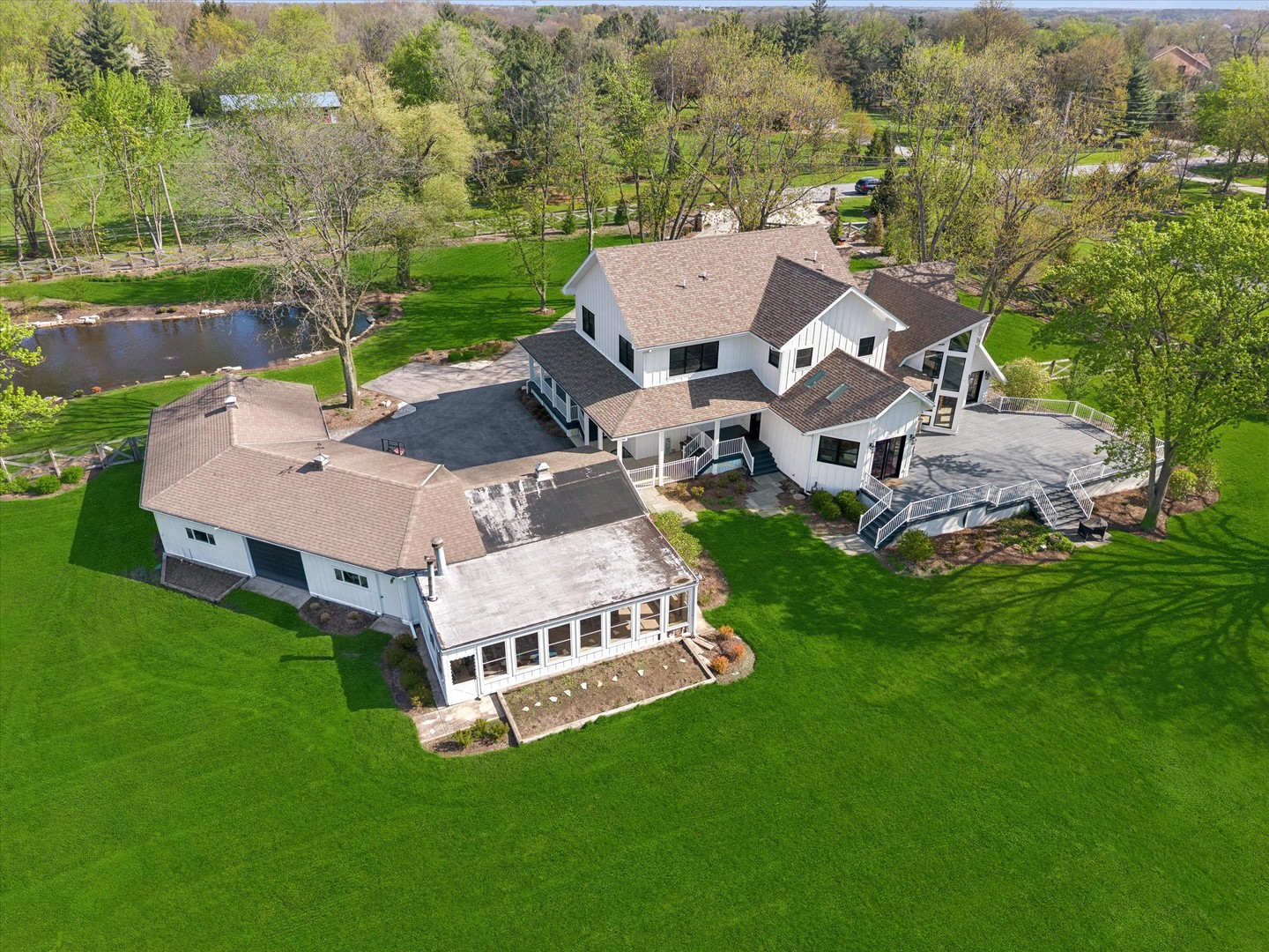 Burr Ridge, IL 60527