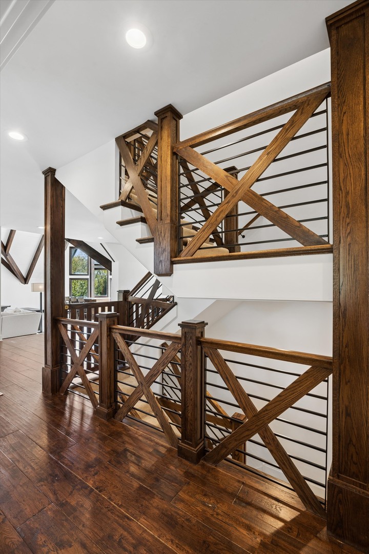 Burr Ridge, IL 60527