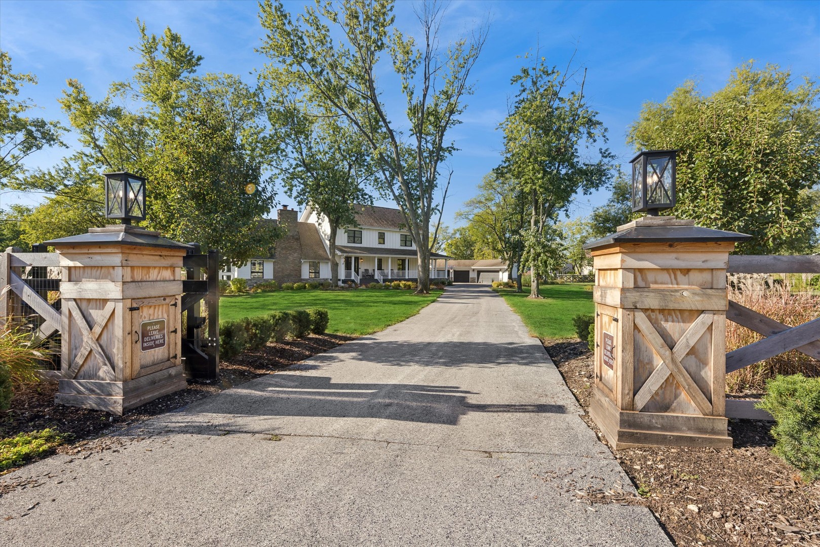 Burr Ridge, IL 60527