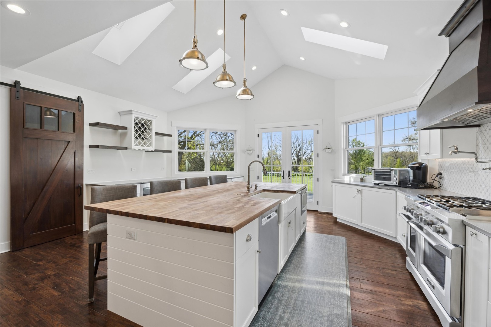 Burr Ridge, IL 60527