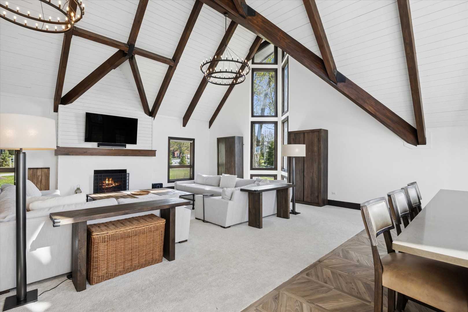 Burr Ridge, IL 60527