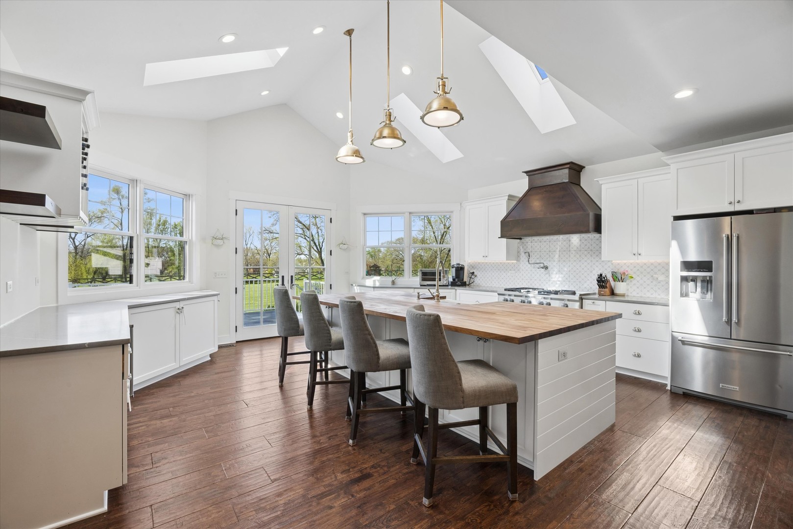 Burr Ridge, IL 60527