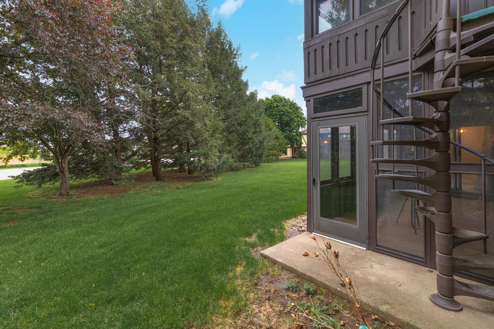 37 Crystal Court #A-1, Pontiac, IL 61764