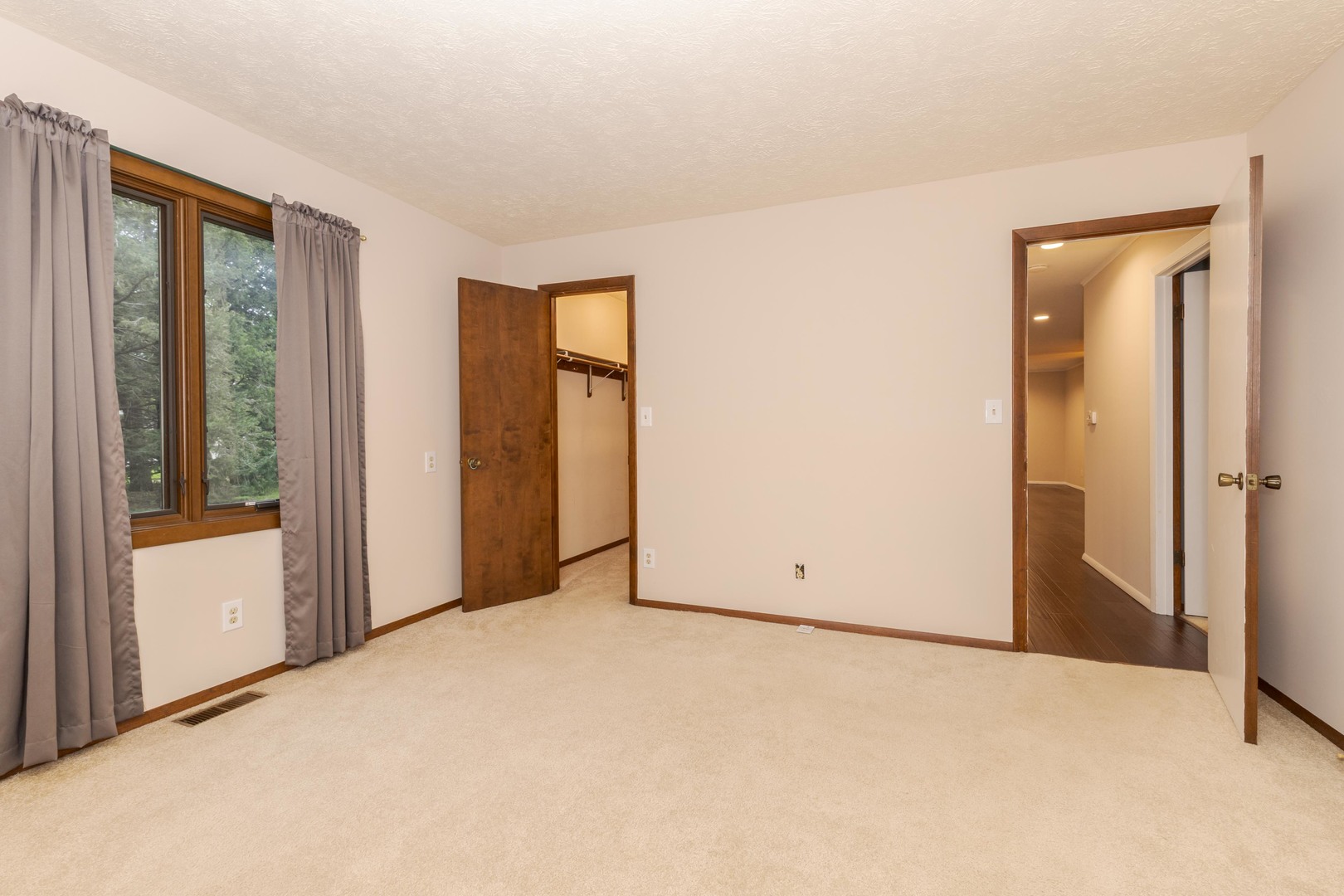 37 Crystal Court #A-1, Pontiac, IL 61764