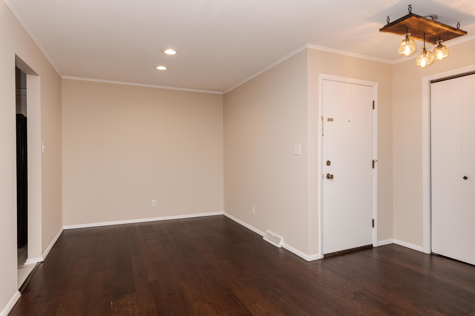 37 Crystal Court #A-1, Pontiac, IL 61764