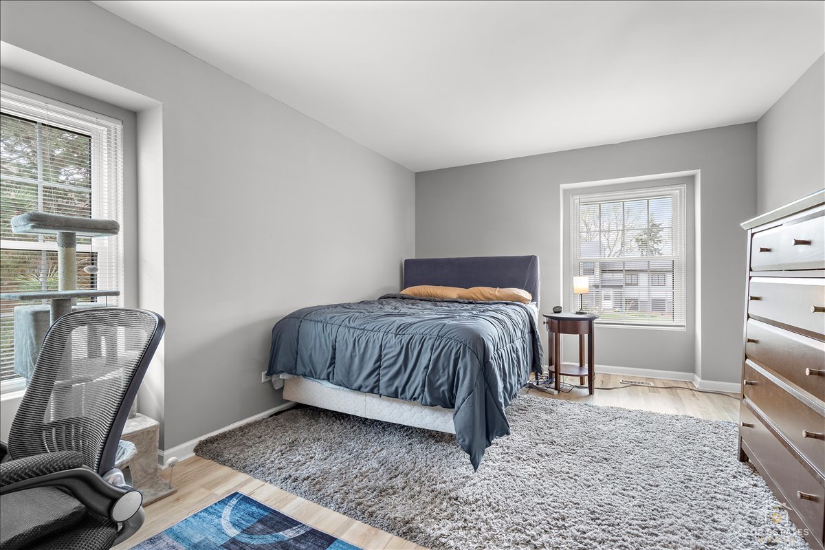 1228 INVERRARY Lane #21D, Palatine, IL 60074