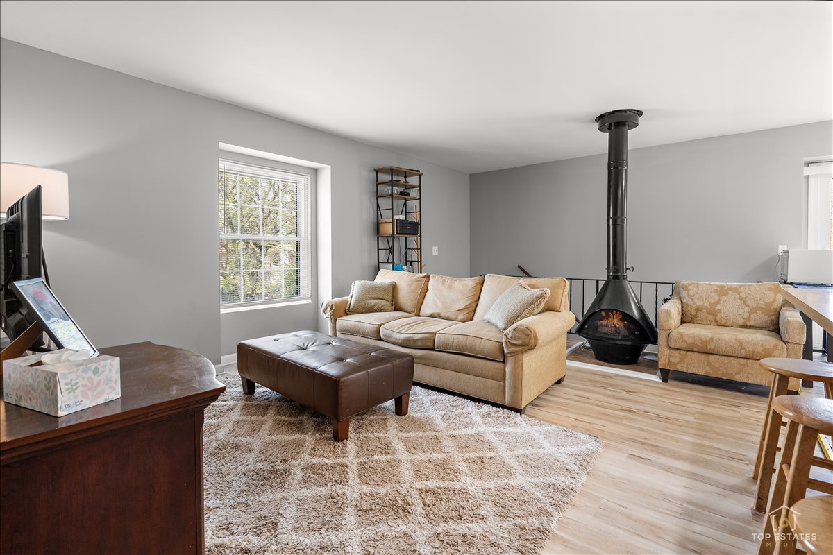 1228 INVERRARY Lane #21D, Palatine, IL 60074