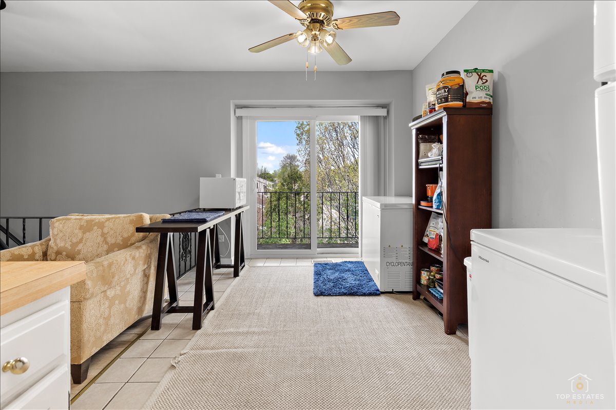 1228 INVERRARY Lane #21D, Palatine, IL 60074