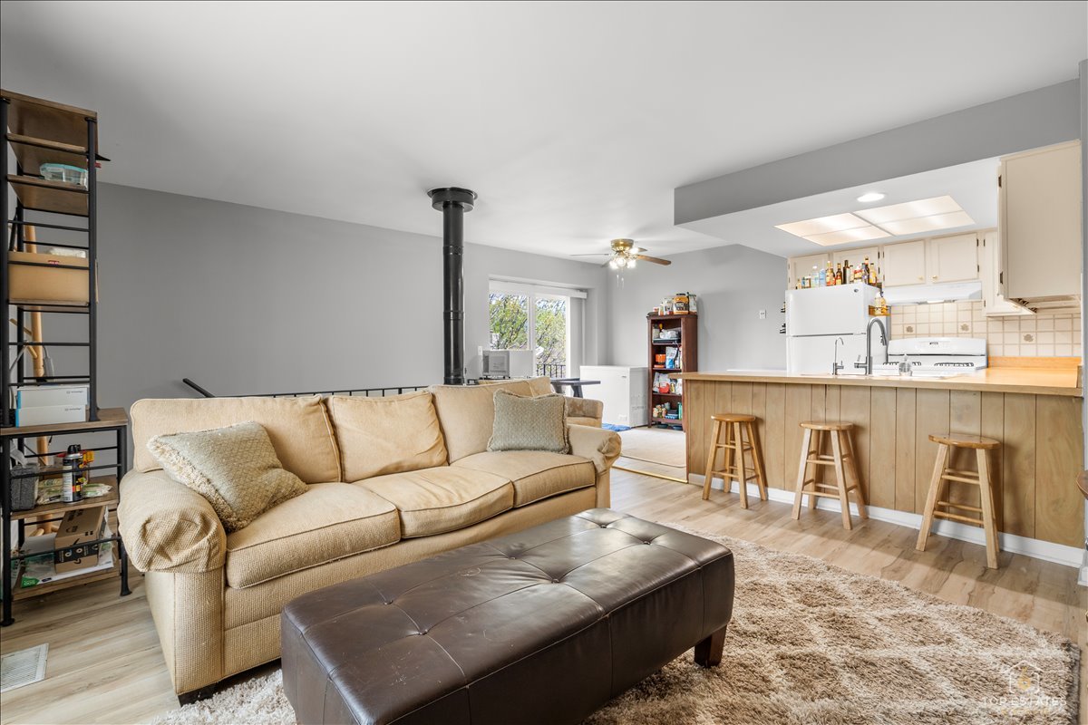 1228 INVERRARY Lane #21D, Palatine, IL 60074