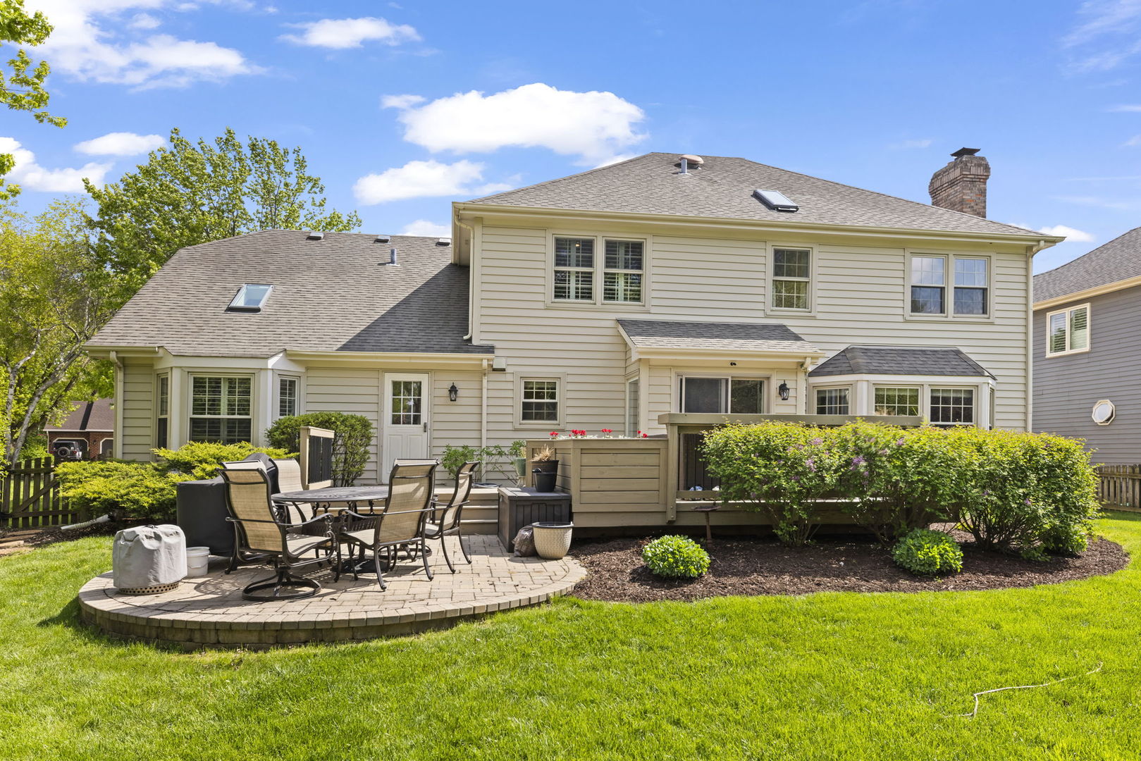 2689 Fox River Lane, Naperville, IL 60565
