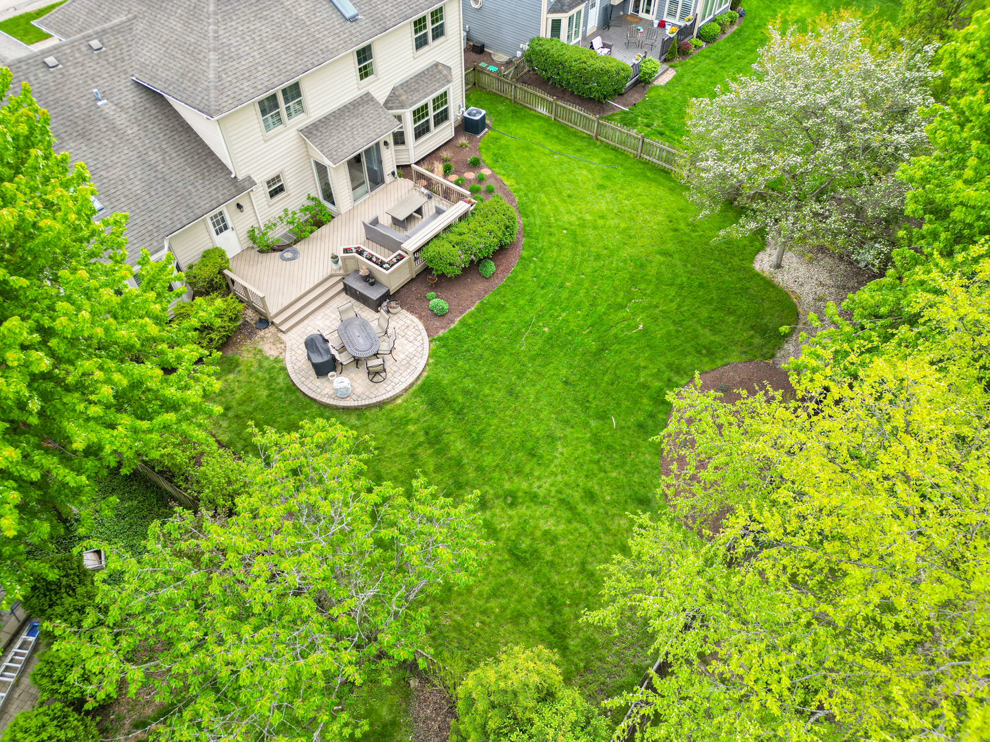 2689 Fox River Lane, Naperville, IL 60565