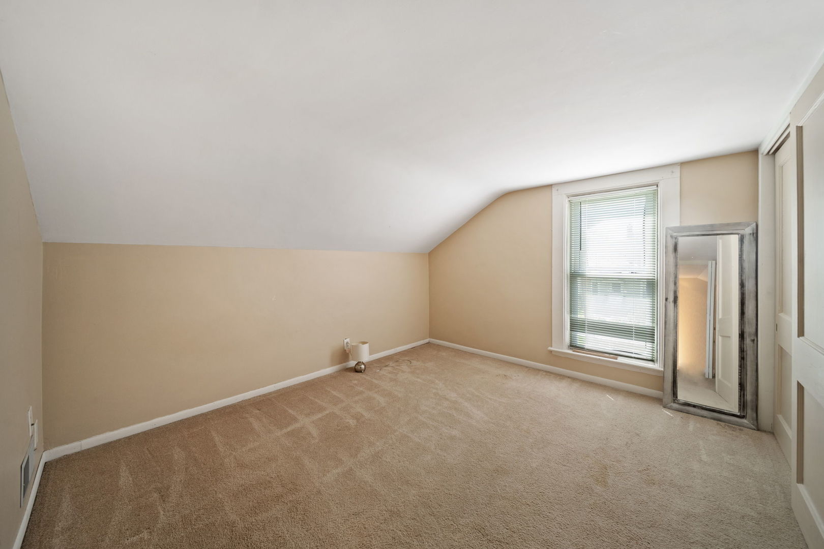 350-352 Harrison Street, West Chicago, IL 60185