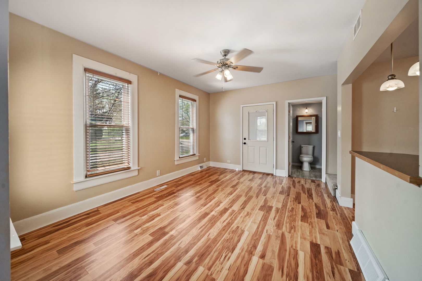 350-352 Harrison Street, West Chicago, IL 60185