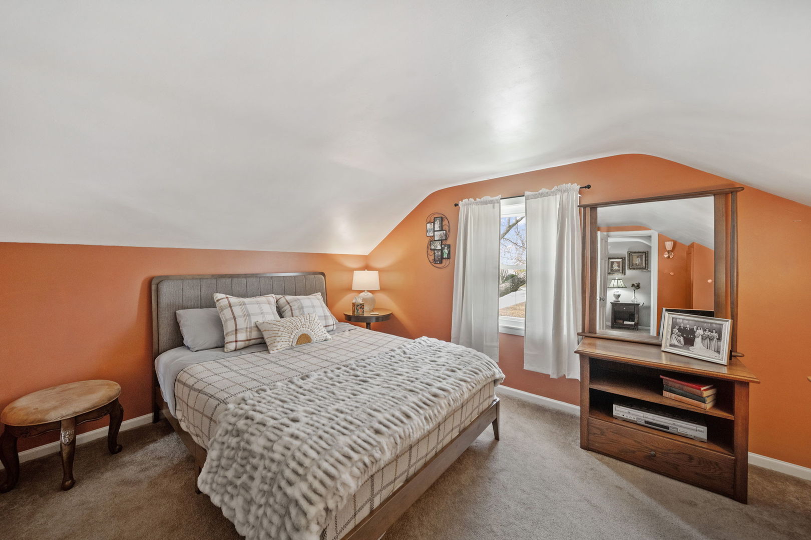 350-352 Harrison Street, West Chicago, IL 60185