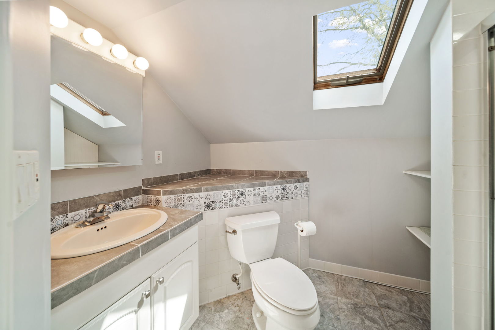 350-352 Harrison Street, West Chicago, IL 60185