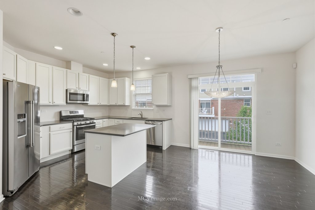 Naperville, IL 60564